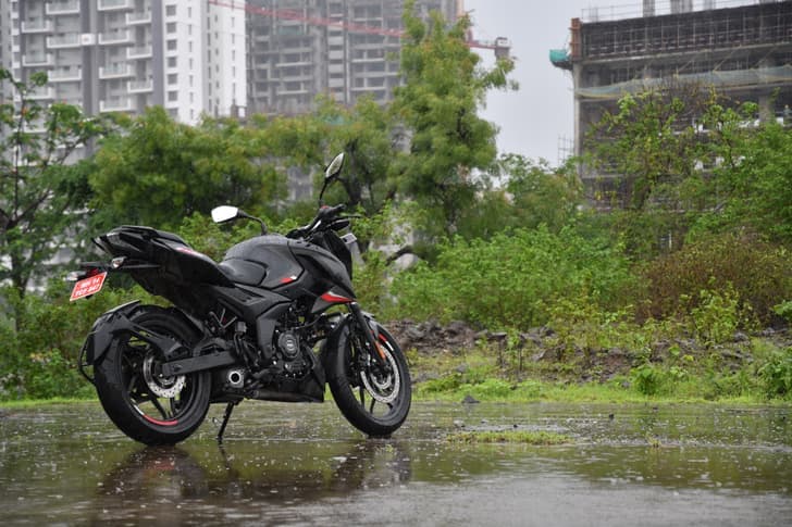 Bajaj Pulsar N160 S