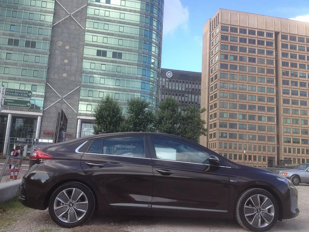 Hyundai Ioniq V